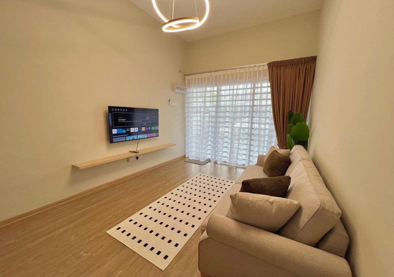 Polo Stay, 4 Bedroom Single Storey House For 10 Pax Rumah percutian *